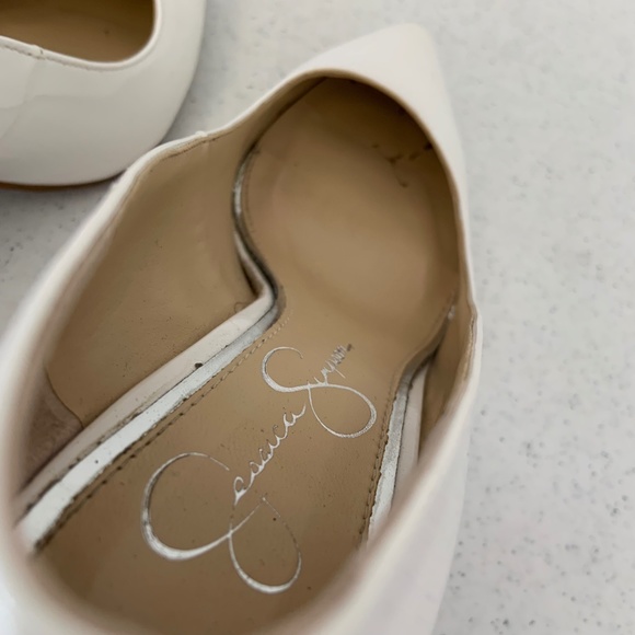 Jessica Simpson Patent Leather Pointed Toe Heels in White Size 6 1/2 - Picture 9 of 16
